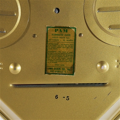 Duke Pilsener Diamond Pam Clock